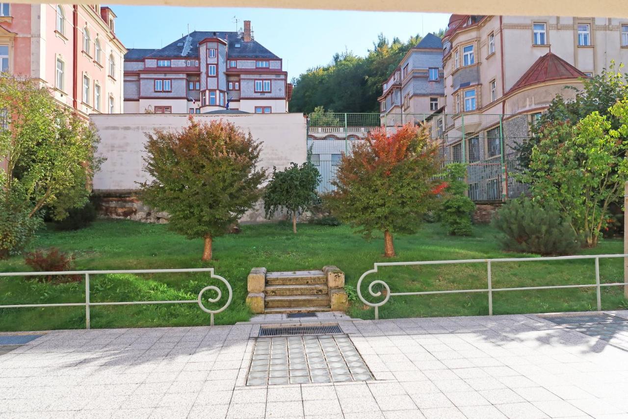 Apartment Themis Карлові Вари Екстер'єр фото
